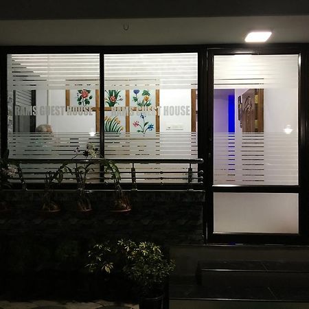 Rams Guest House Near Lulu Mall تريفِندرم المظهر الخارجي الصورة