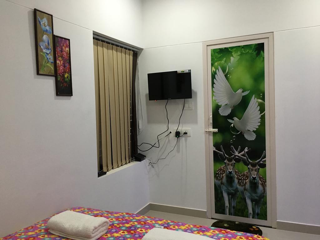 Rams Guest House Near Lulu Mall تريفِندرم المظهر الخارجي الصورة