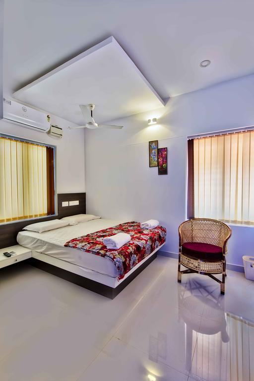 Rams Guest House Near Lulu Mall تريفِندرم المظهر الخارجي الصورة
