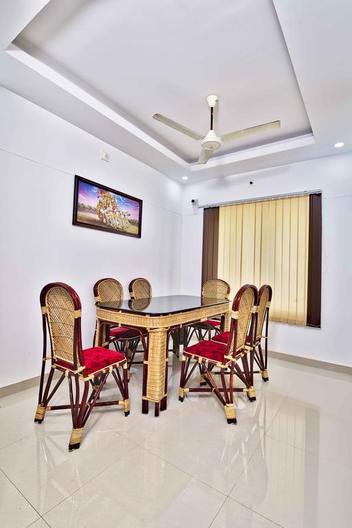 Rams Guest House Near Lulu Mall تريفِندرم المظهر الخارجي الصورة